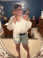 Taylor button up